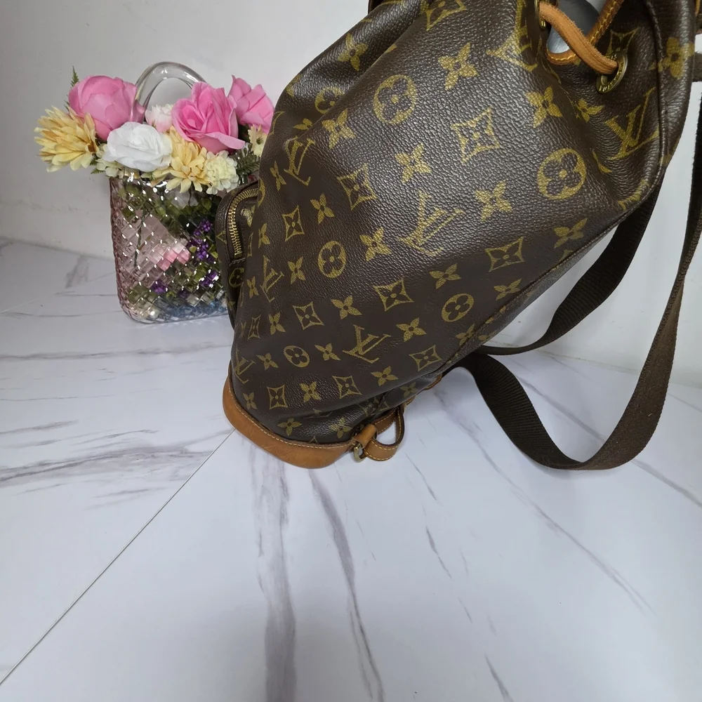 Louis Vuitton Monogram MONTSOURIS GM Backpack | MINT CONDITION 😍💕